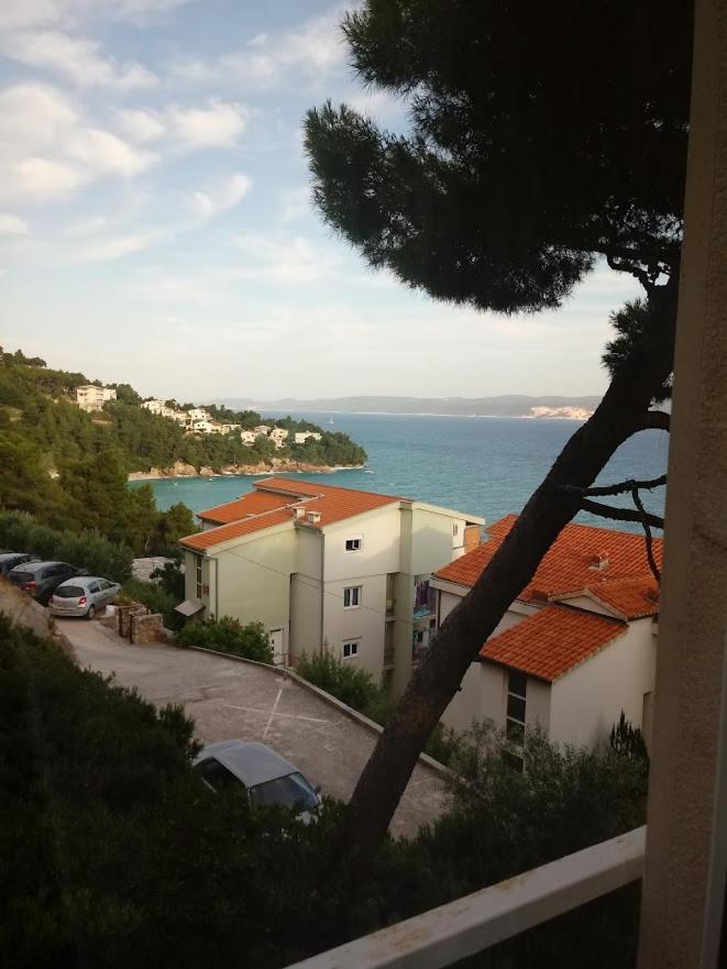 Nemira Beach Apartments Omiš Exterior foto
